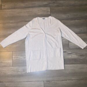 EUC Light Gray 100% Merino Wool Long Snap Front Cardigan w/ Pockets